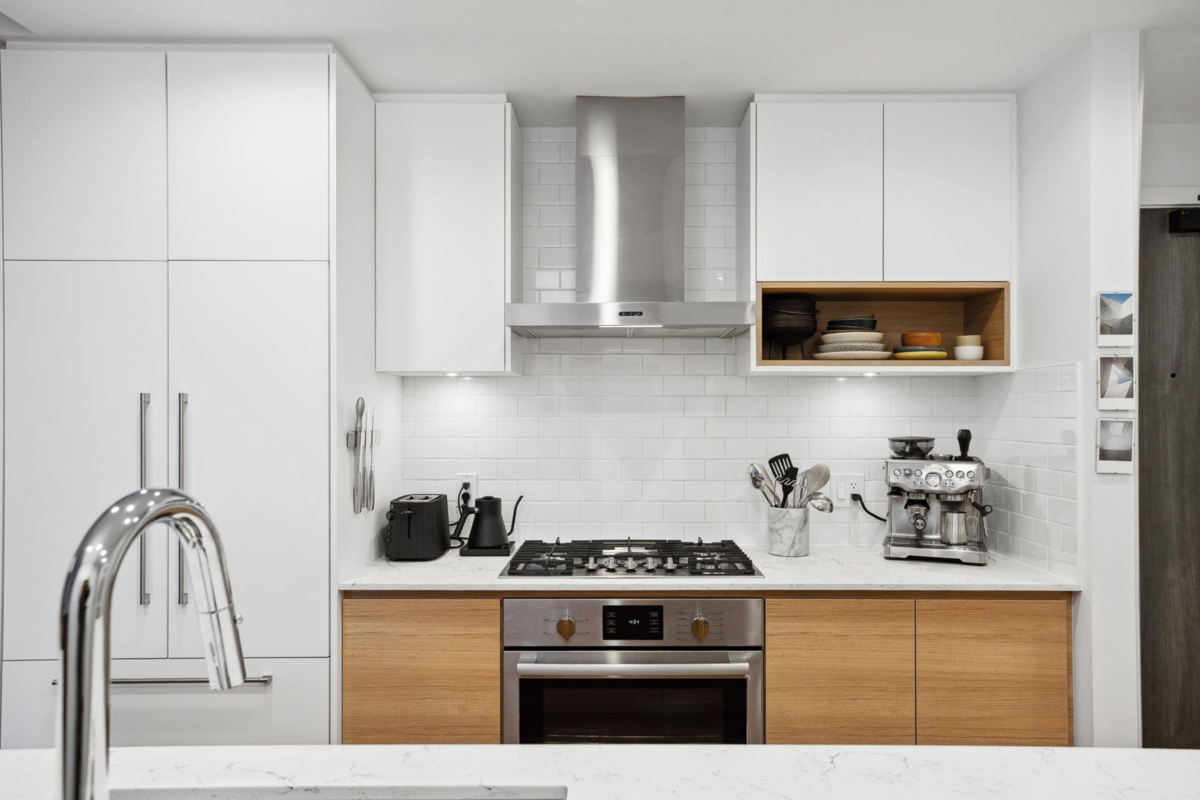 Living Room Photo of 410 55 Klahanie Drive, Port Moody, BC