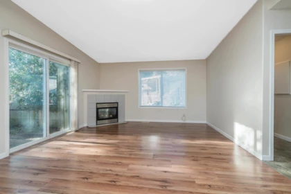 Breakfast Nook Photo of 173 1840 160 Street, Surrey, BC