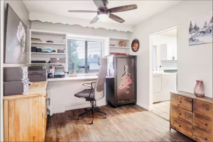 Kitchen Island Photo of 12250 218 Street, Maple Ridge, BC