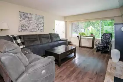 Kitchen Photo of 12250 218 Street, Maple Ridge, BC