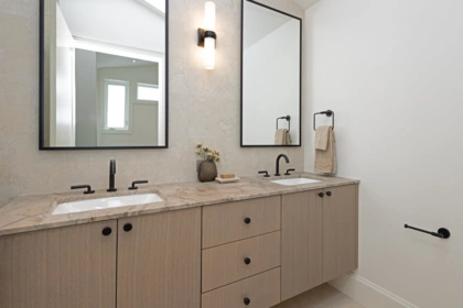 Powder Room Photo of 2382 E 5th Avenue, Vancouver, BC