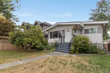 10 N Stratford Avenue, Burnaby, BC, Burnaby — Single Family Residence for sale