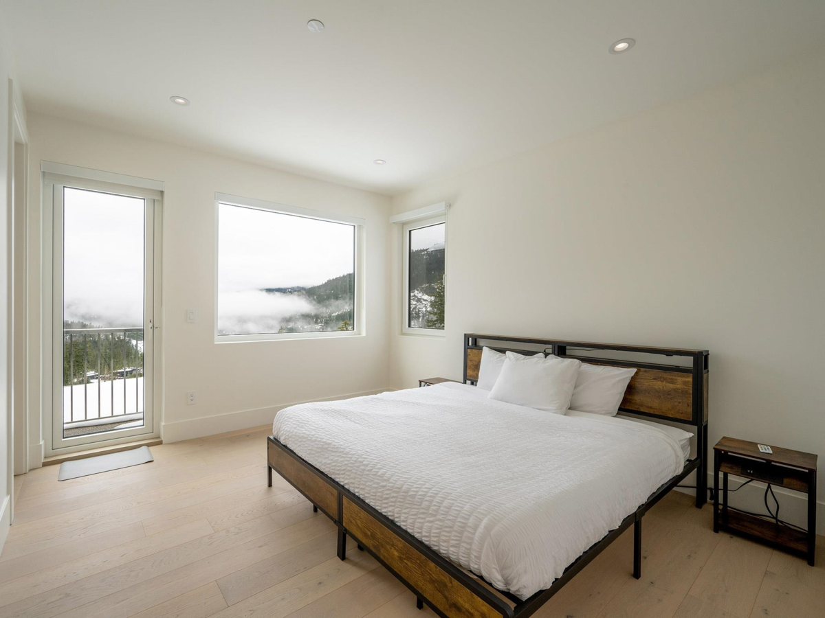 Entry Foyer Photo of 9333 Warbler Way, Whistler, BC