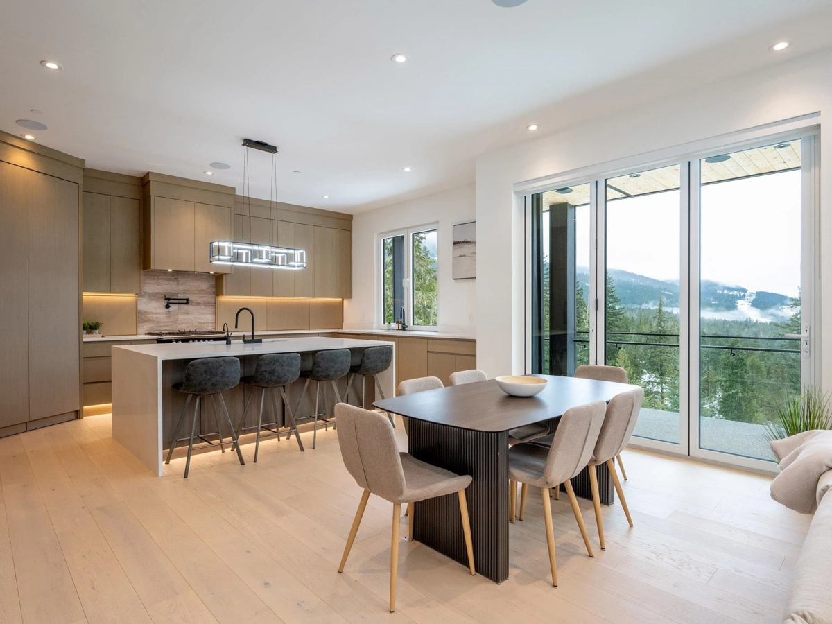 Family Room Photo of 9333 Warbler Way, Whistler, BC