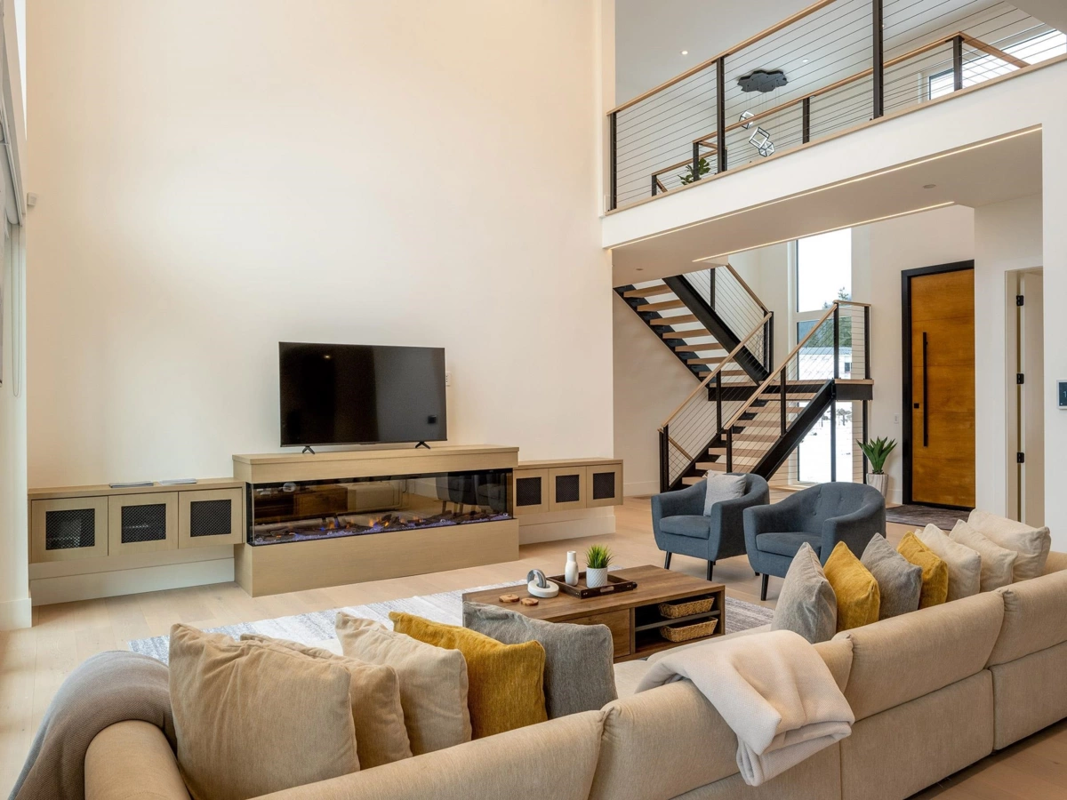 Primary Bathroom Photo of 9333 Warbler Way, Whistler, BC