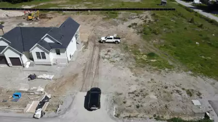 1197 Castle Road, Gibsons, BC, Gibsons & Area —  bed land for sale