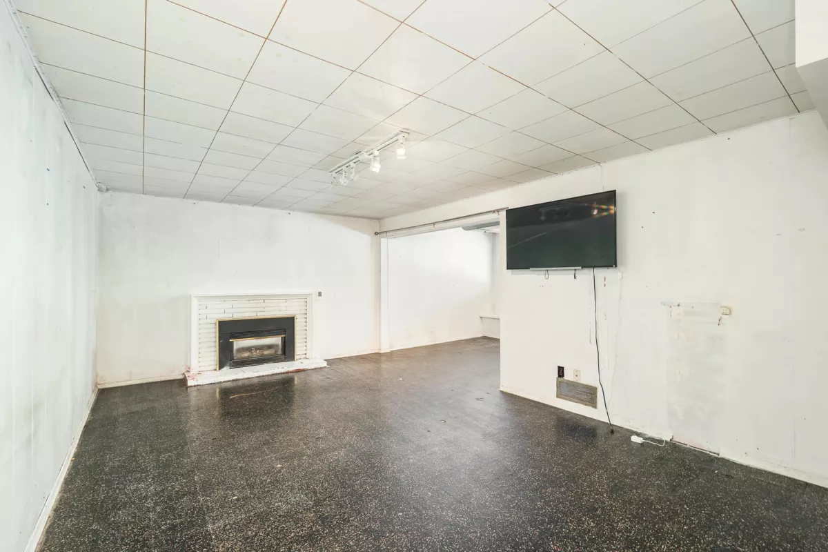 Office / Den Photo of 951 Canyon Boulevard, North Vancouver, BC