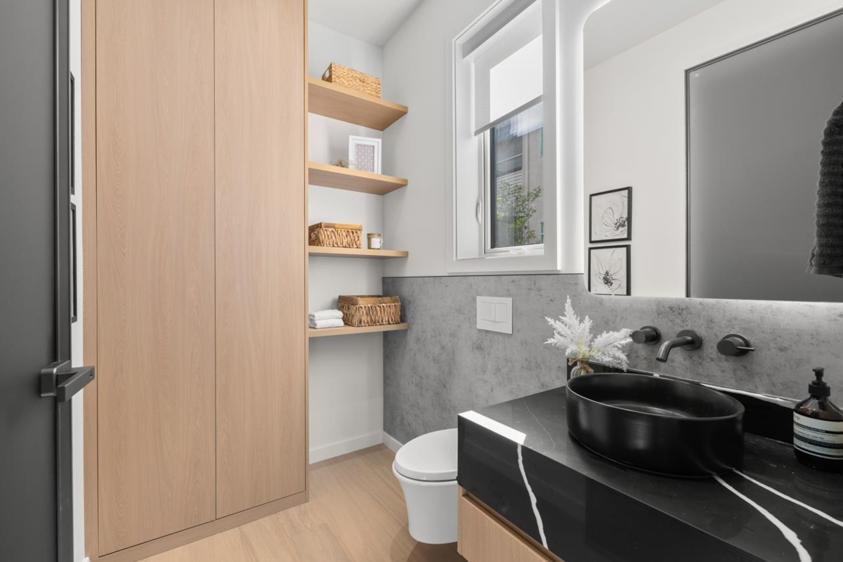 Bedroom 2 Photo of 679 W 18th Avenue, Vancouver, BC