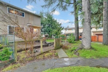 2158 Sandra Way, Port Coquitlam, BC, Port Coquitlam — Row House (Non-Strata) for sale