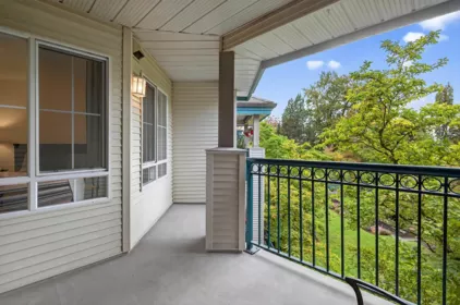 Staircase Photo of 322 19528 Fraser Highway, Surrey, BC