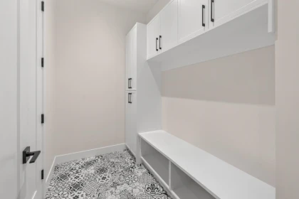 Guest Bathroom Photo of 4 35133 Christina Place, Abbotsford, BC