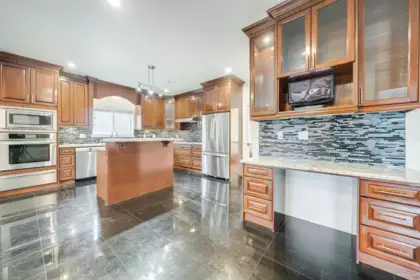 7821 17th Avenue, Burnaby, BC