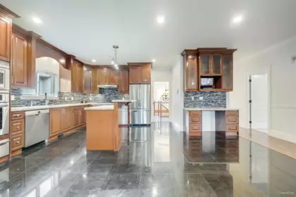 7821 17th Avenue, Burnaby, BC