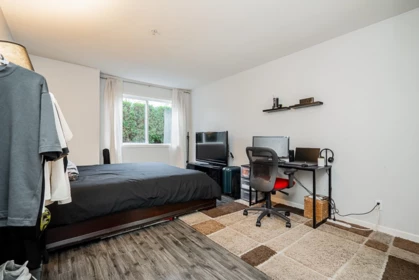 Bedroom 3 Photo of 111 33708 King Road, Abbotsford, BC