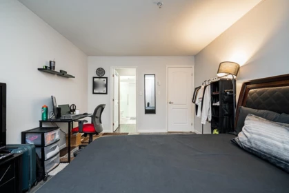 Guest Bathroom Photo of 111 33708 King Road, Abbotsford, BC