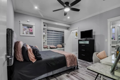 Basement Recreation Room Photo of 33945 Tooley Place, Mission, BC