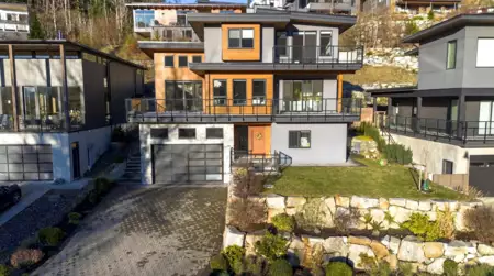 Aerial View of 2237 Windsail Place, Squamish, BC