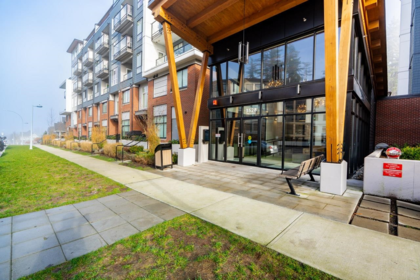 208 3528 146a Street, Surrey, BC