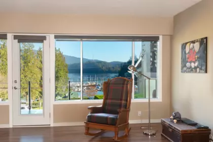Breakfast Nook Photo of 2341 Panorama Drive, North Vancouver, BC