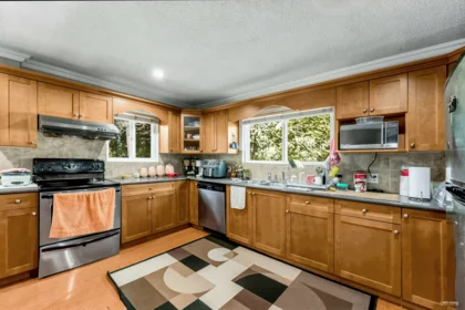 14136 59a Avenue, Surrey, BC, Surrey — Single Family Residence for sale
