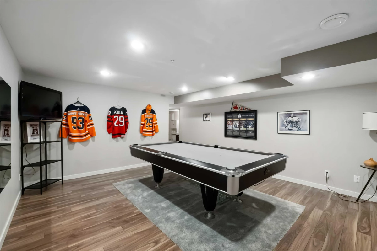 Basement Recreation Room Photo of 10750 Beecham Place, Maple Ridge, BC