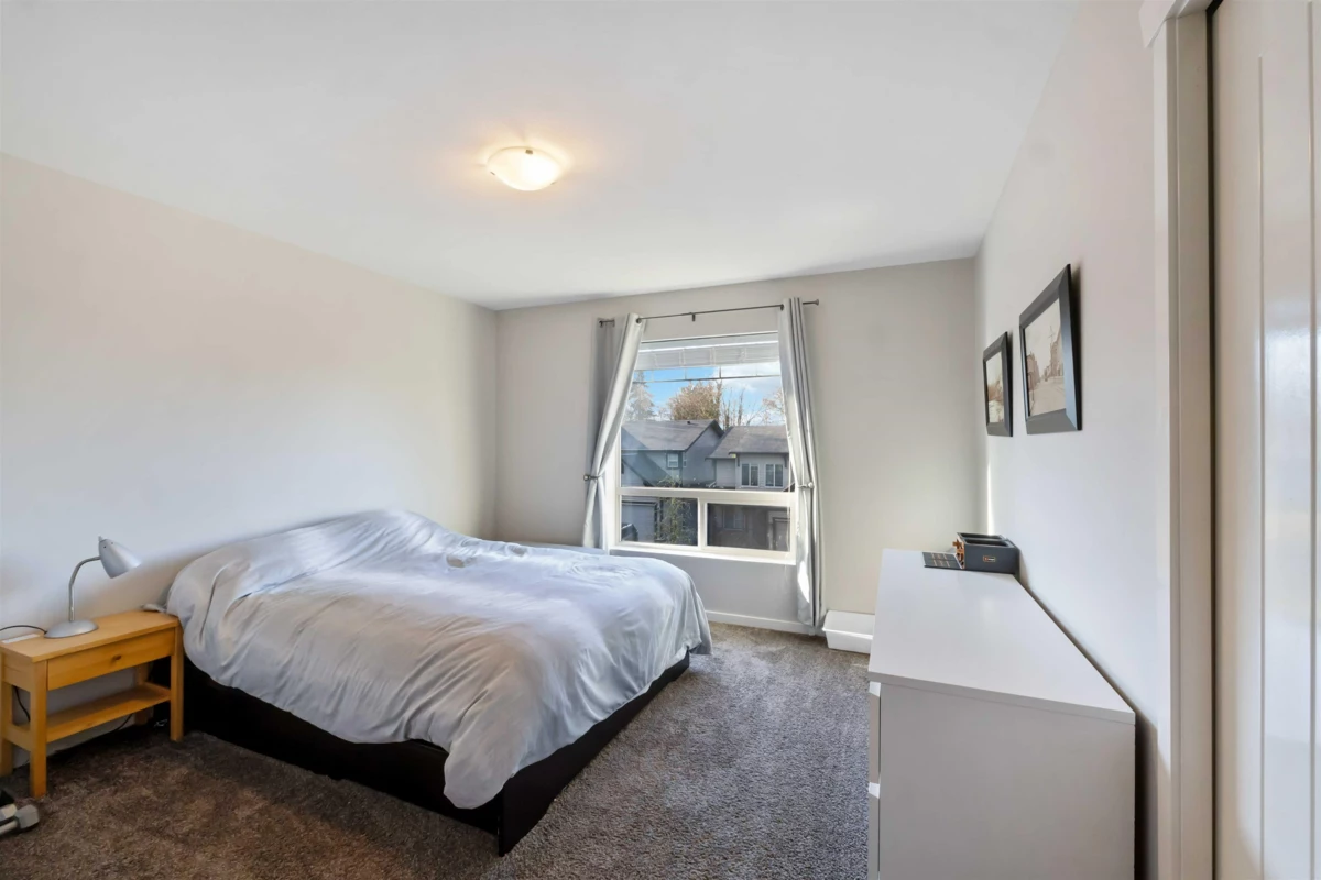 Powder Room Photo of 10750 Beecham Place, Maple Ridge, BC