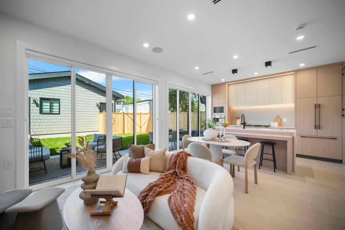 Exterior Rear Photo of 2 5033 Prince Albert Street, Vancouver, BC