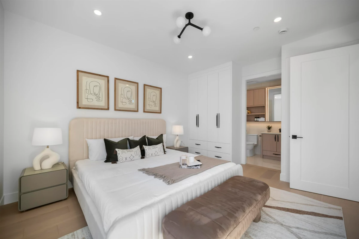 Kitchen Photo of 2 5033 Prince Albert Street, Vancouver, BC