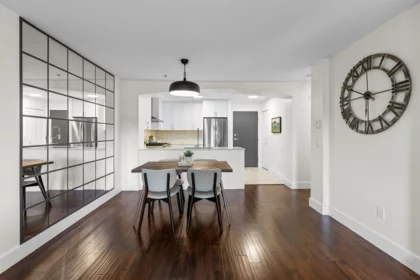 311 9098 Halston Court, Burnaby, BC, Burnaby — Apartment/Condo for sale