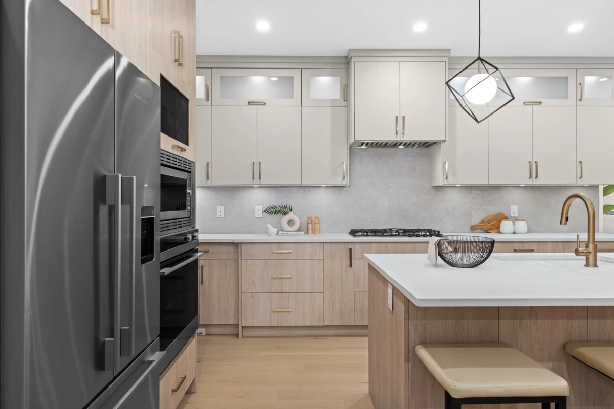 Primary Bathroom Photo of 4527 46a Street, Ladner, BC