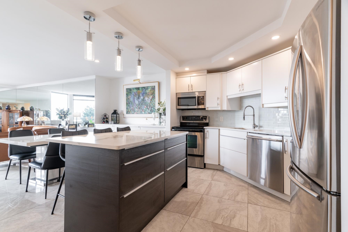 Exterior Rear Photo of 405 1480 Foster Street, White Rock, BC