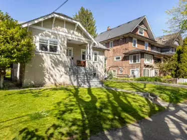 2325 W 8th Avenue, Vancouver, BC, Vancouver — Single Family Residence for sale