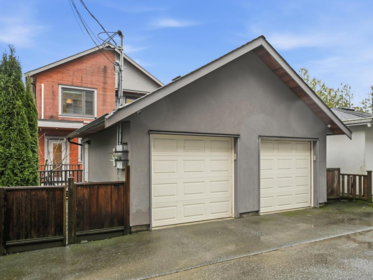 Basement Recreation Room Photo of 5095 Moss Street, Vancouver, BC