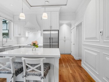 Kitchen Photo of 5095 Moss Street, Vancouver, BC