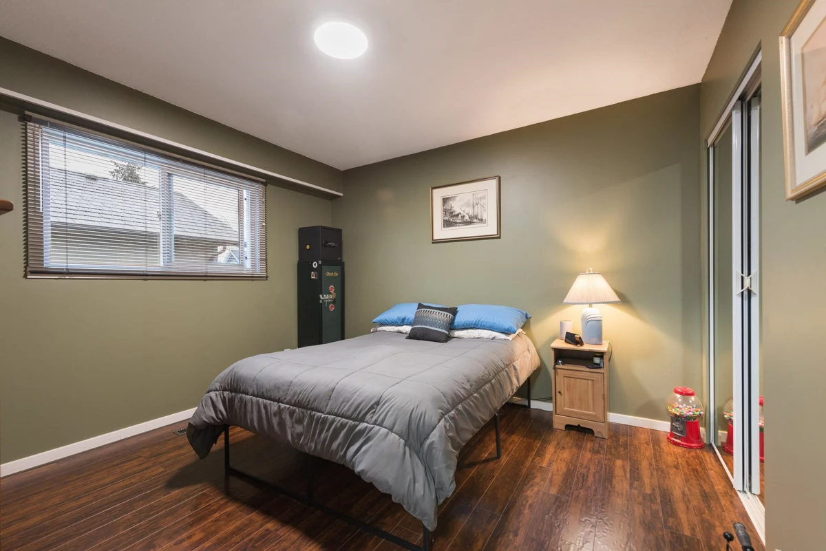 Walk-In Closet Photo of 10283 Kent Road, Chilliwack, BC