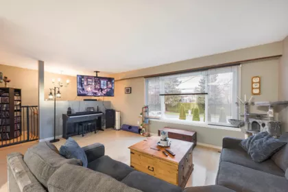 Family Room Photo of 10283 Kent Road, Chilliwack, BC