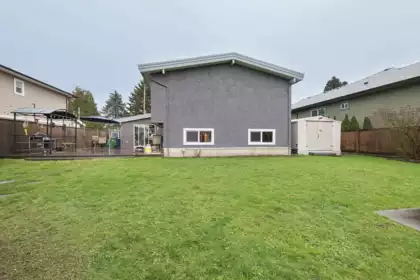 Laundry Room Photo of 10283 Kent Road, Chilliwack, BC