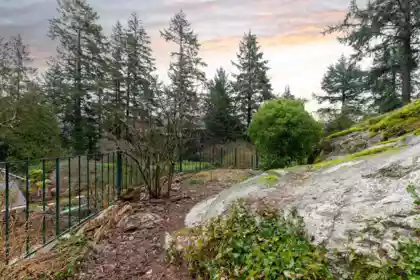 Backyard Photo of 5817 Eagle Island, West Vancouver, BC