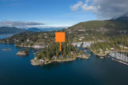 Fitness Center Photo Near 5817 Eagle Island, West Vancouver, BC