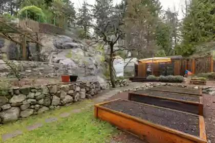 Outdoor Deck Photo of 5817 Eagle Island, West Vancouver, BC