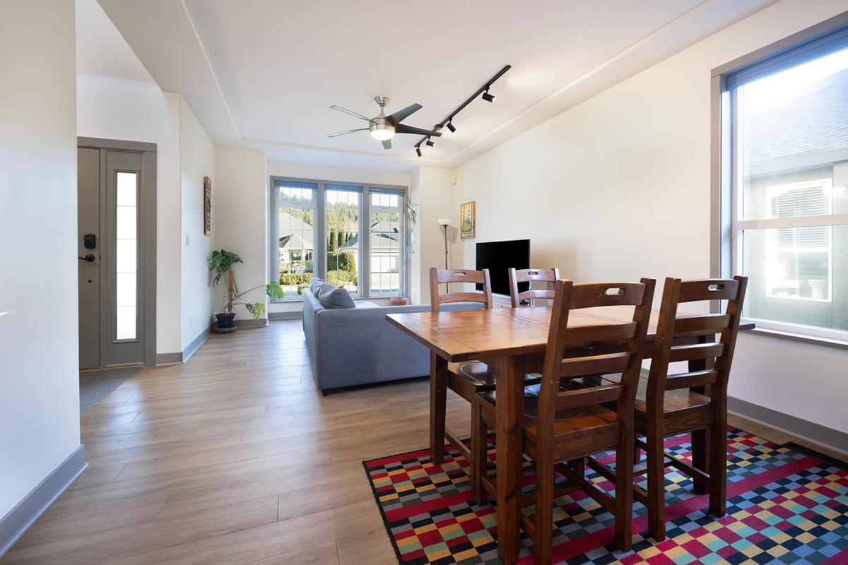 Dining Area Photo of 1020 Windsor Place, Squamish, BC