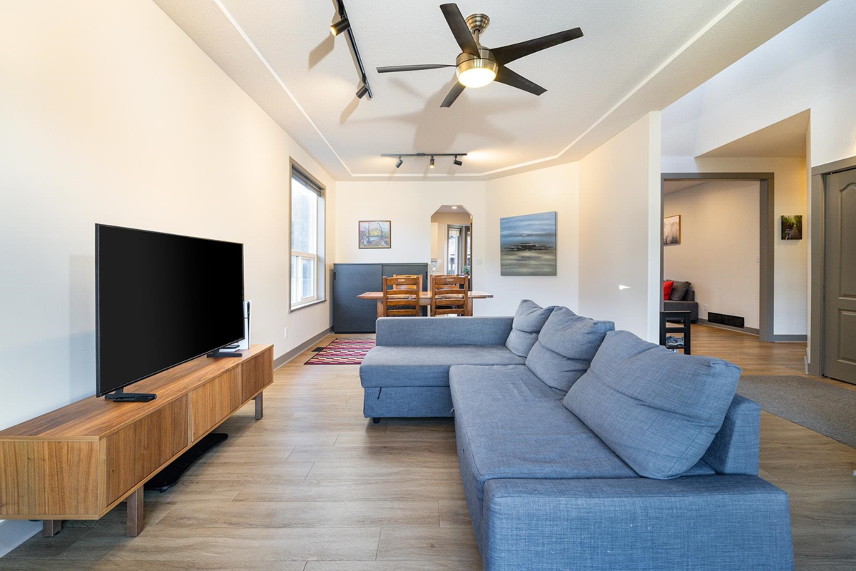 Family Room Photo of 1020 Windsor Place, Squamish, BC