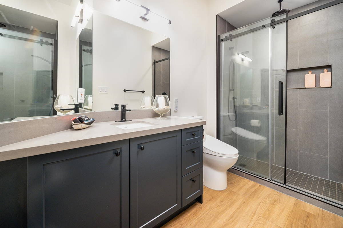 Guest Bathroom Photo of 1020 Windsor Place, Squamish, BC