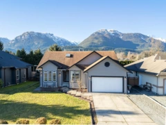 1020 Windsor Place, Squamish, BC