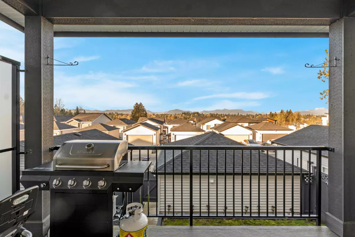 Garden / Landscaping Photo of 13963 60 Avenue, Surrey, BC