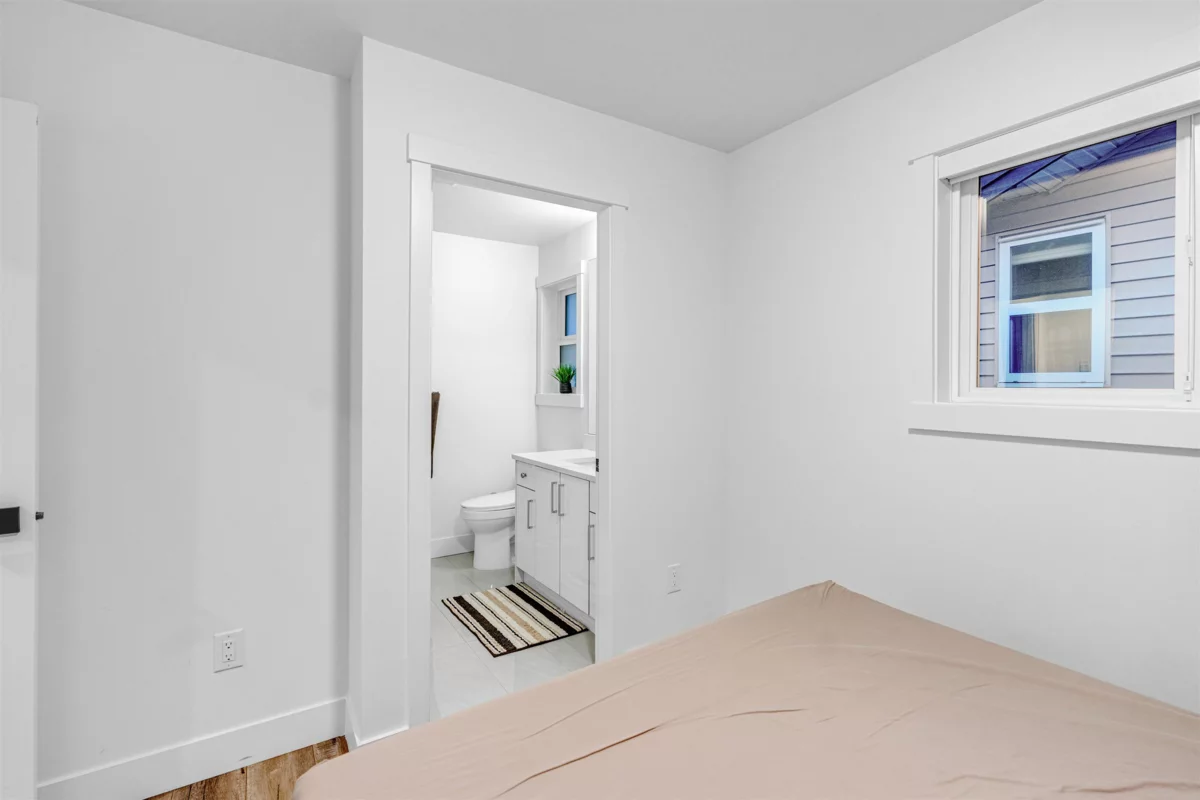 Mudroom Photo of 13963 60 Avenue, Surrey, BC