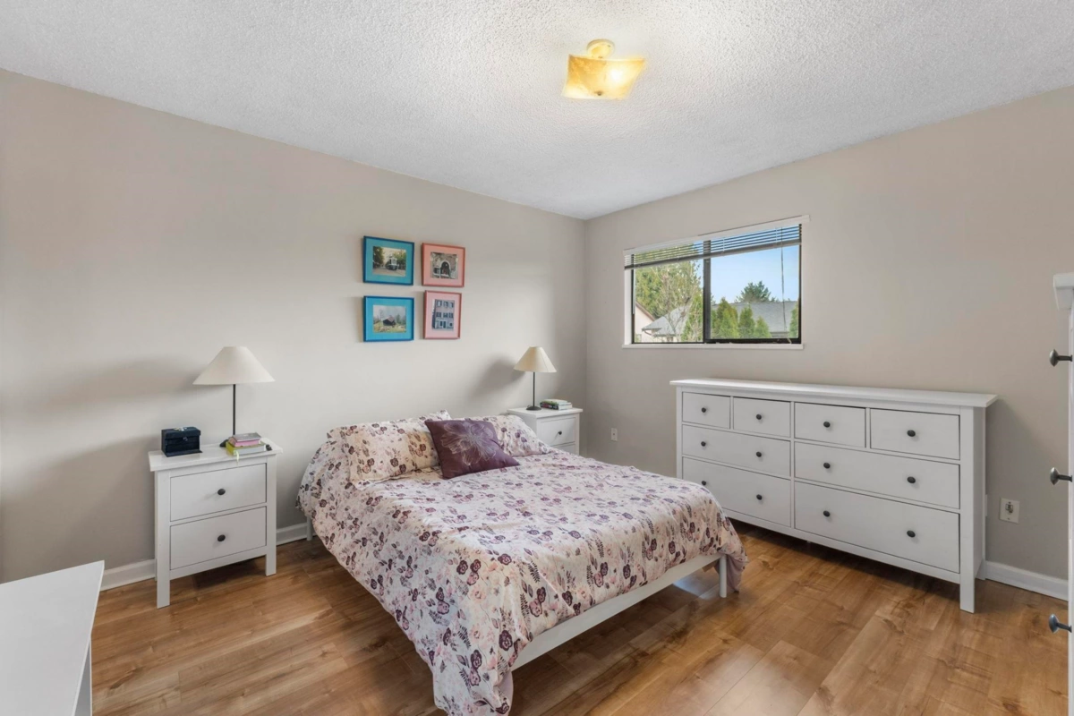 Hallway Photo of 1241 Nestor Street, Coquitlam, BC