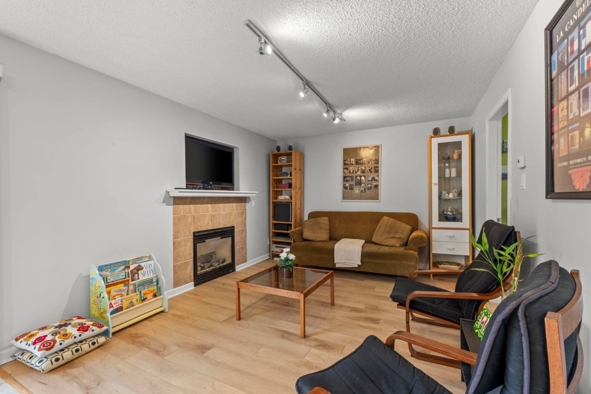 Office / Den Photo of 1241 Nestor Street, Coquitlam, BC