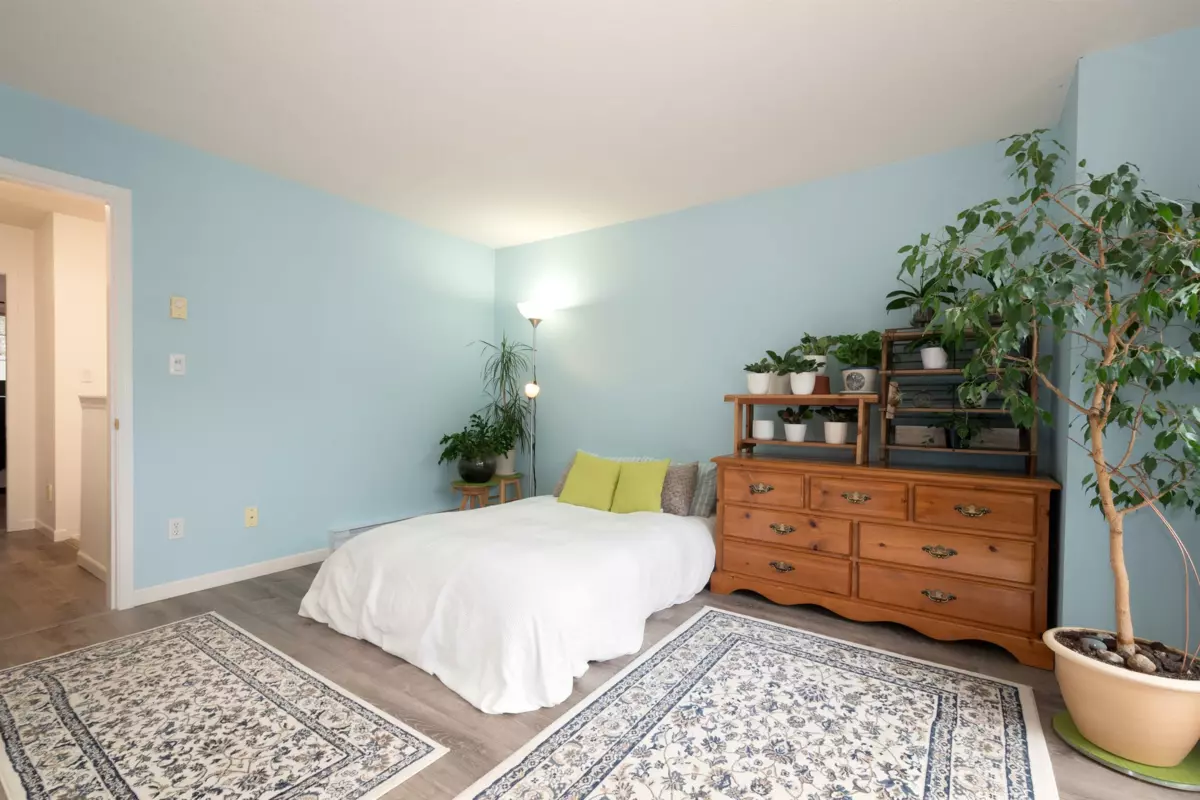 Laundry Room Photo of 10 815 Tobruck Avenue, North Vancouver, BC