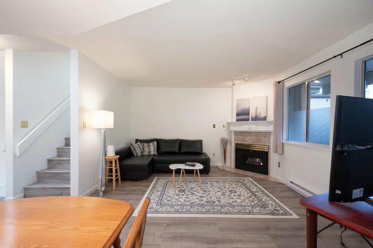 Pantry Photo of 10 815 Tobruck Avenue, North Vancouver, BC